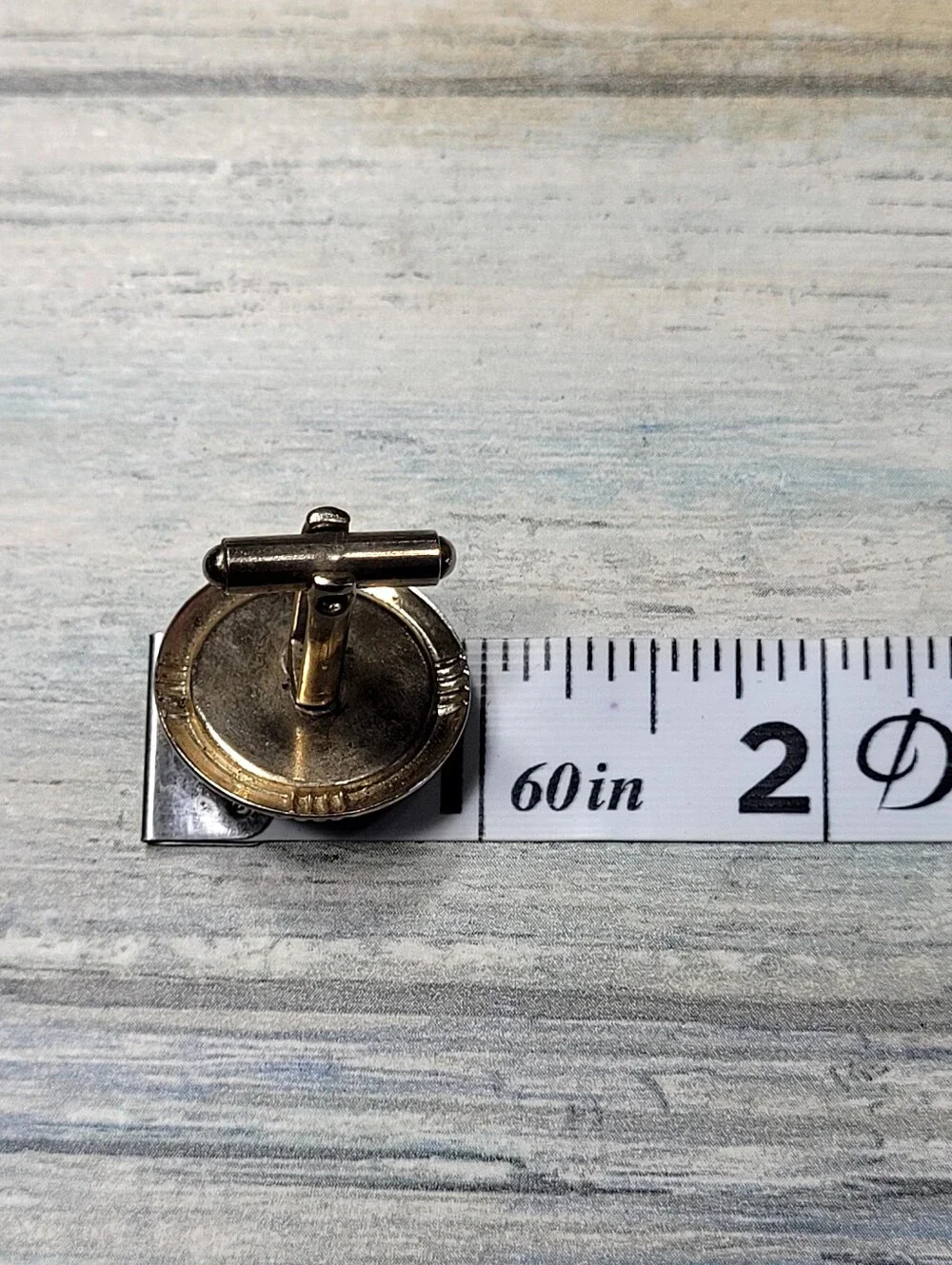 N/A metalic worn
